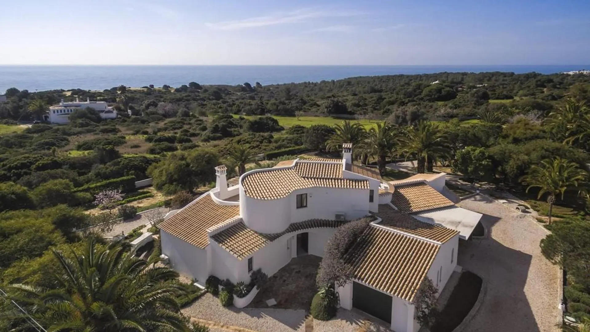 Amazing Carvoeiro Villa 4 Bedrooms Villa Jasmin Walking Distance To Beautiful Beach Лагоа